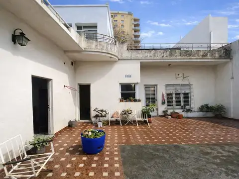 AVENIDA ALSINA 1200