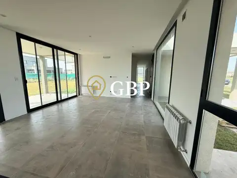 Casa en Alquiler al Noroeste