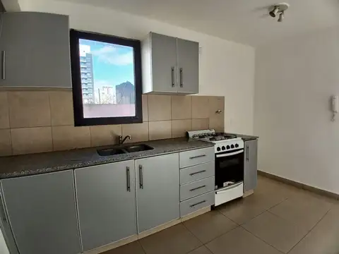 Departamento en Alquiler en Lanús Oeste, $ 580.000