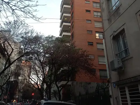 EXCELENTE COCHERA FIJA INDIVIDUAL