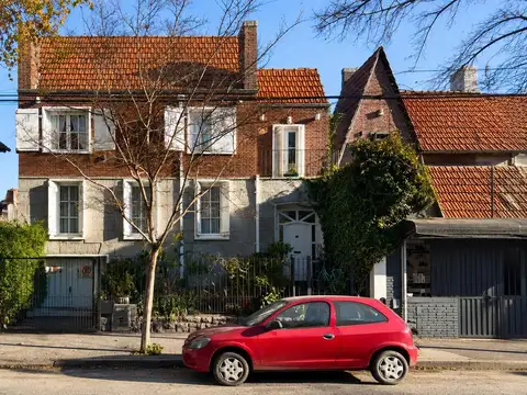 Casa en venta zona exclusiva Mar del Plata estilo ingles