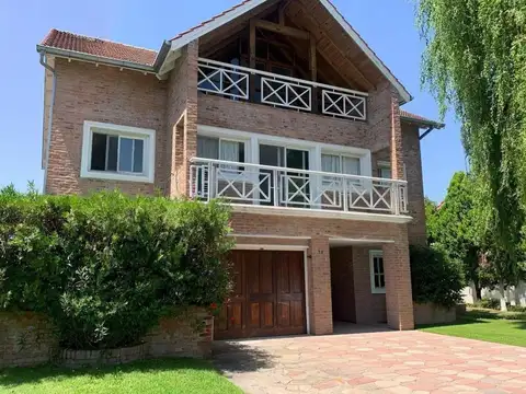 Casa 6 ambientes con 6 baños