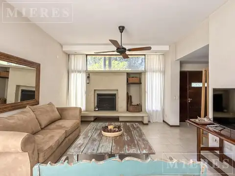 Casa 7 ambientes con 4 baños