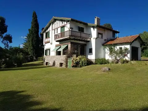 Casa Chalet  en Venta en La Cumbre, Punilla, Córdoba