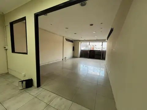 Local en Alquiler en Valentín Alsina, $ 2.500.000