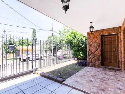 Casa en Venta en Lomas de Zamora, USD 157.500