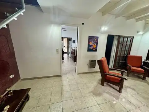 Depto Tipo Casa en Venta de 6 ambientes