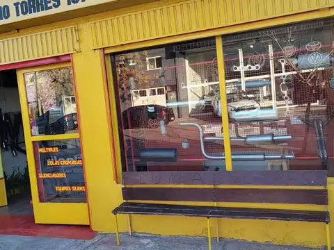 Venta de Terreno con Local comercial y 4 deptos, Saturnino Torres, Nqn Capital