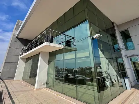 OPENHOUSE alquila maravillosa oficina en edificio ZOD
