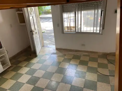 Depto Tipo Casa en Alquiler de Monoambiente
