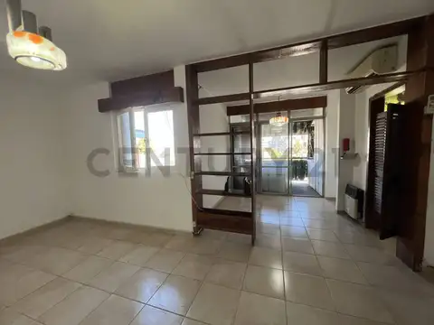 Venta de departamento 3 dormitorios 4 ambientes apto crédito hipotecario Tigre centro A RECICLAR