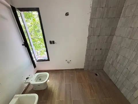 CASA DUPLEX BECCAR A ESTRENAR 4 AMB PILETA JARDIN