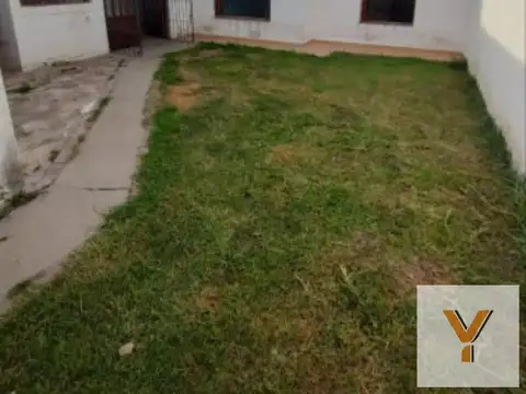 Casa en venta - 3 Dormitorios 2 Baños - Río Cuarto