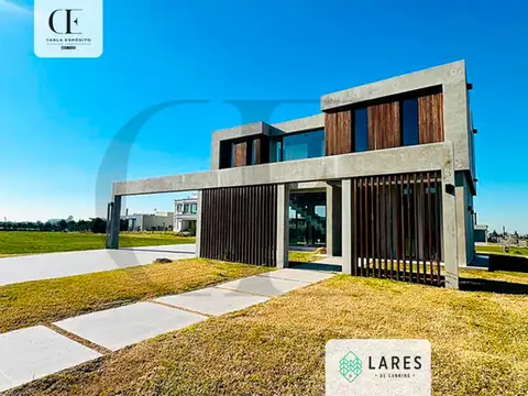 Casa en venta de 3 dormitorios c/ cochera en Lares del Canning