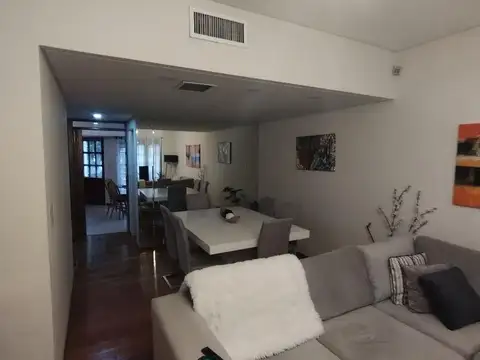 Depto Tipo Casa en Venta con 3 cocheras