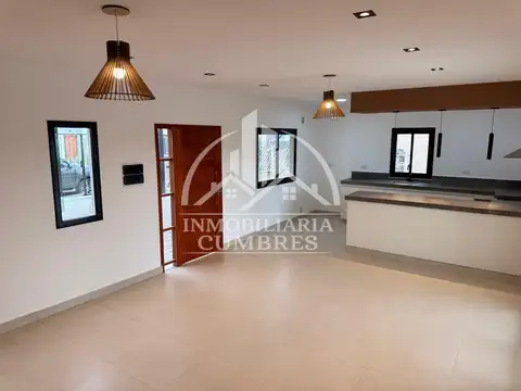 CASA EN VENTA CIRCUNVALACION OESTE