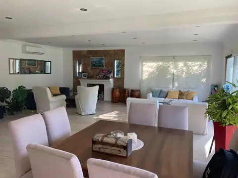 Barrio San Benito Villanueva AMPLIA Y LUMINOSA C/ COSTA AL RIO