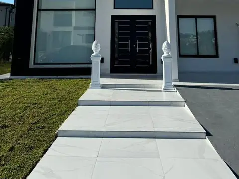 Casa en Venta en Countries y Barrios Cerrados en Esteban Echeverria, USD 310.000