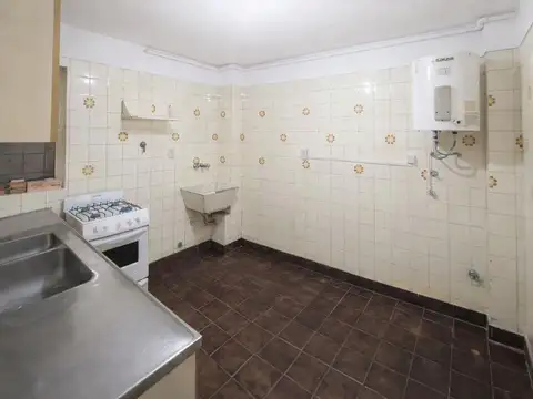 Departamento en Venta en Villa del Parque, USD 68.000