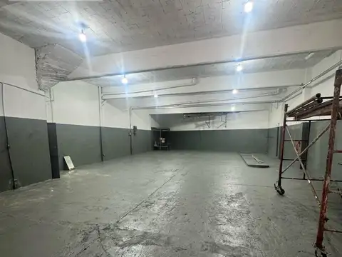 Galpon en Alquiler 10  mts Fondo