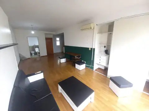 Hermoso monoambiente divisible con cochera propia, a 4 cuadras de Maipú