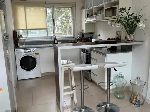 Departamento 2 ambientes con 2 baños