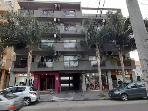 Impecable monoambiente con cochera