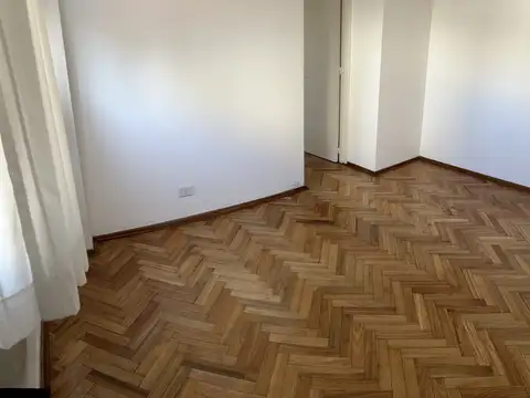 Departamento en Alquiler en Villa del Parque, $ 650.000