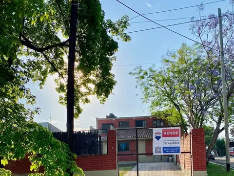 CASA A LA VENTA Bº MARTI COLL YERBA BUENA