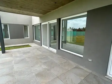 Casa en Venta en Haras Del Sur 3, USD 225.000