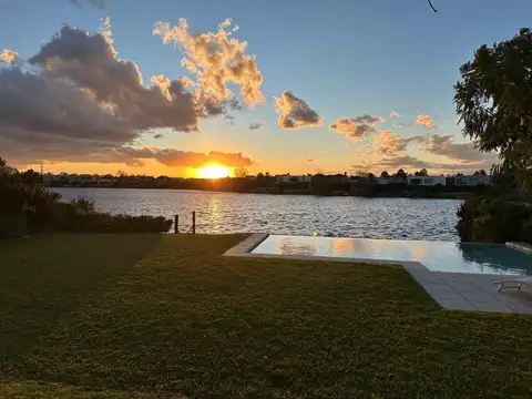 Casa en Venta en Talar Del Lago II, USD 1.100.000