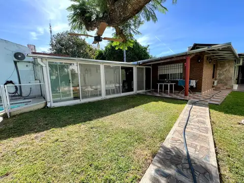 Casa de 4 dormitorios en venta en Alberdi - Castagnino 500