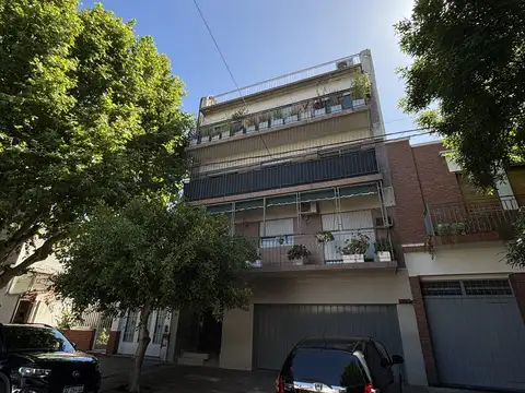 Departamento en venta de 4 amb con cochera