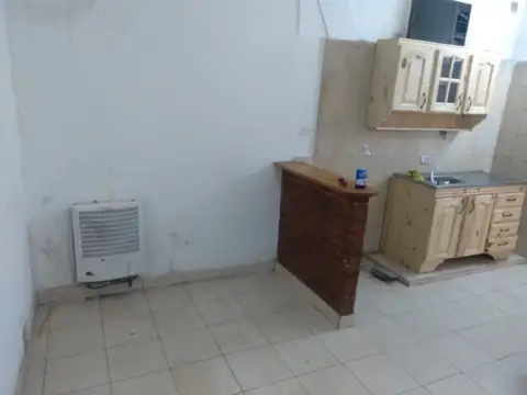 Depto Tipo Casa en Alquiler de 2 ambientes