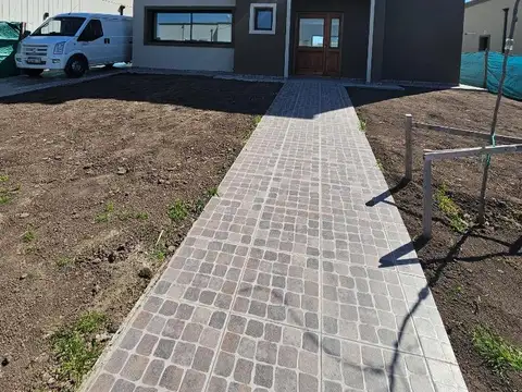 Casa a Estrenar 6 ambientes en San Pablo