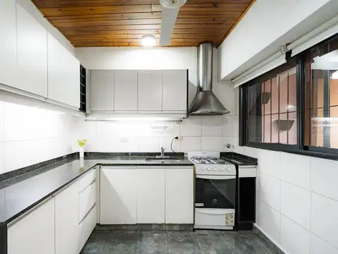 VENTA PH 3 AMB CON PATIO PARQUE AVELLANEDA PERMUTA