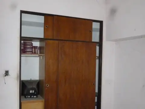 Juan B Justo Nº 688 e/ Storni y Alvear