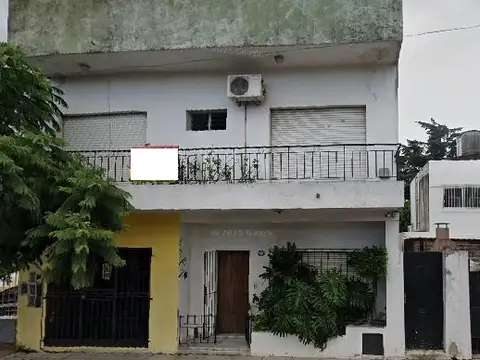 CASA 4 AMB. | Moron Norte | Zona residencial a pocas cuadras del centro