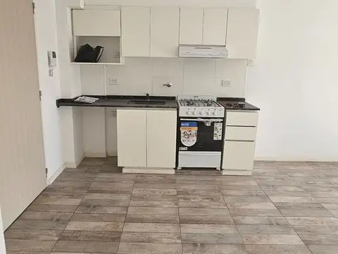 Departamento en Alquiler en Parque Avellaneda, $ 630.000