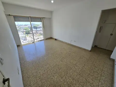 Departamento en alquiler en Lanus Oeste