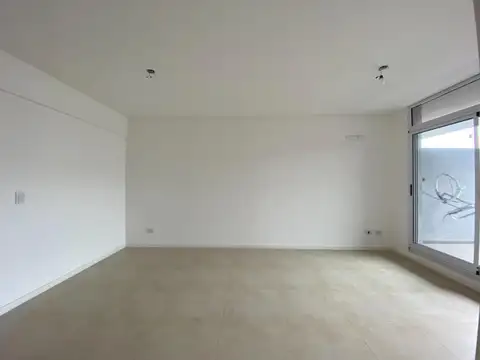 2 AMBIENTES A ESTRENAR CON BALCÓN ATERRAZADO Y COCHERA.