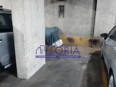 COCHERA EN VENTA - EXCELENTE UBICACIÓN - BAJAS EXPENSAS.-