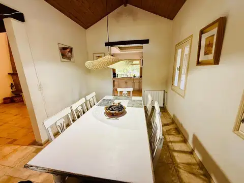 Casa en Venta en Carilo, USD 225.000