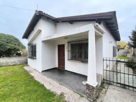 Venta Casa 3 ambientes zona Playa Quequén
