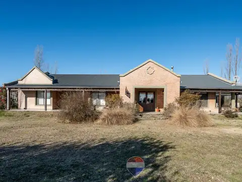 Venta Casona estilo Campo + 2da Casa en Reartes