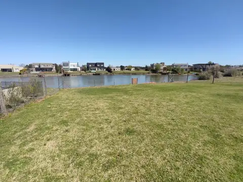 Casa en Venta en El Cantón, USD 370.000