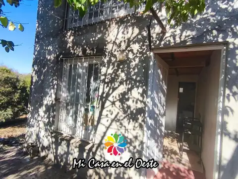 Casa 2 ambientes con 1 baño