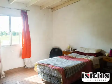 Casa 3 ambientes con 1 baño