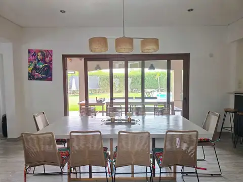 VENTA CASA 5 AMB BARRIO SANTA JUANA CANNING