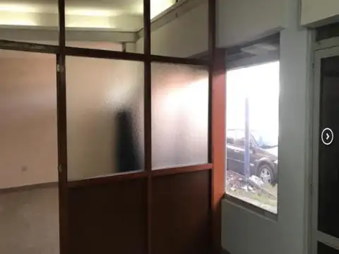 Oficina en  Simón Bolivar 72. Capitán Bermudez.